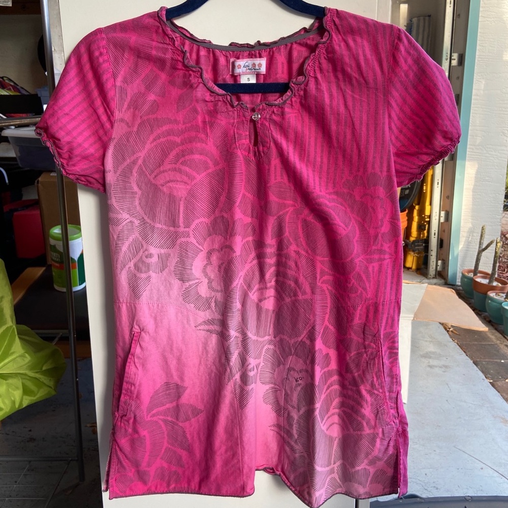 Koi Scrub Top